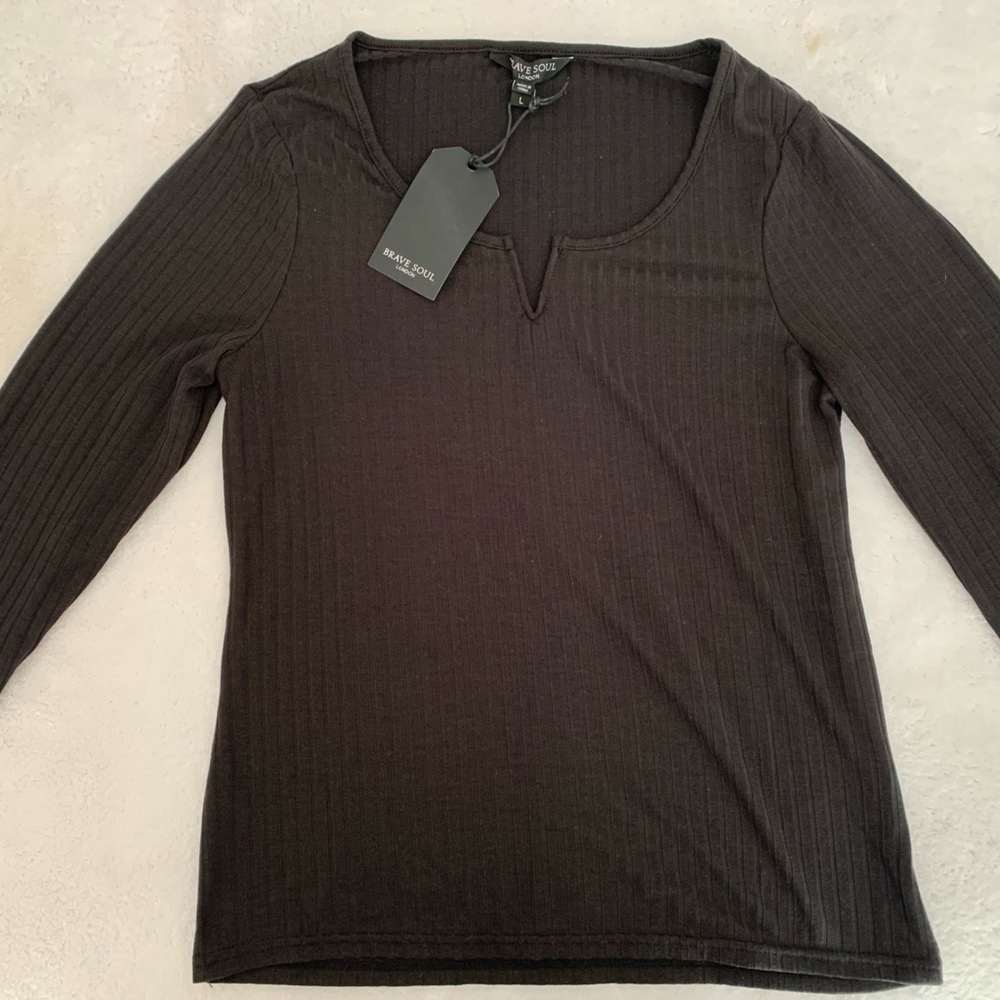 NWT Black long sleeve notch detail ribbed top